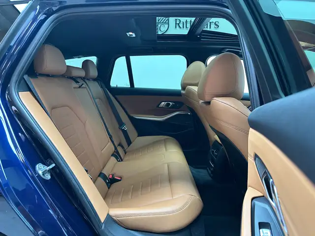 BMW 3 Series view 22