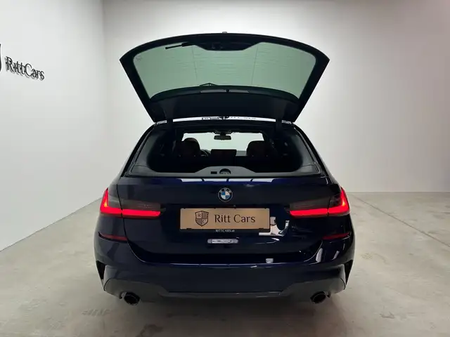 BMW 3 Series view 13