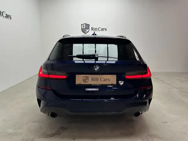 BMW 3 Series view 11