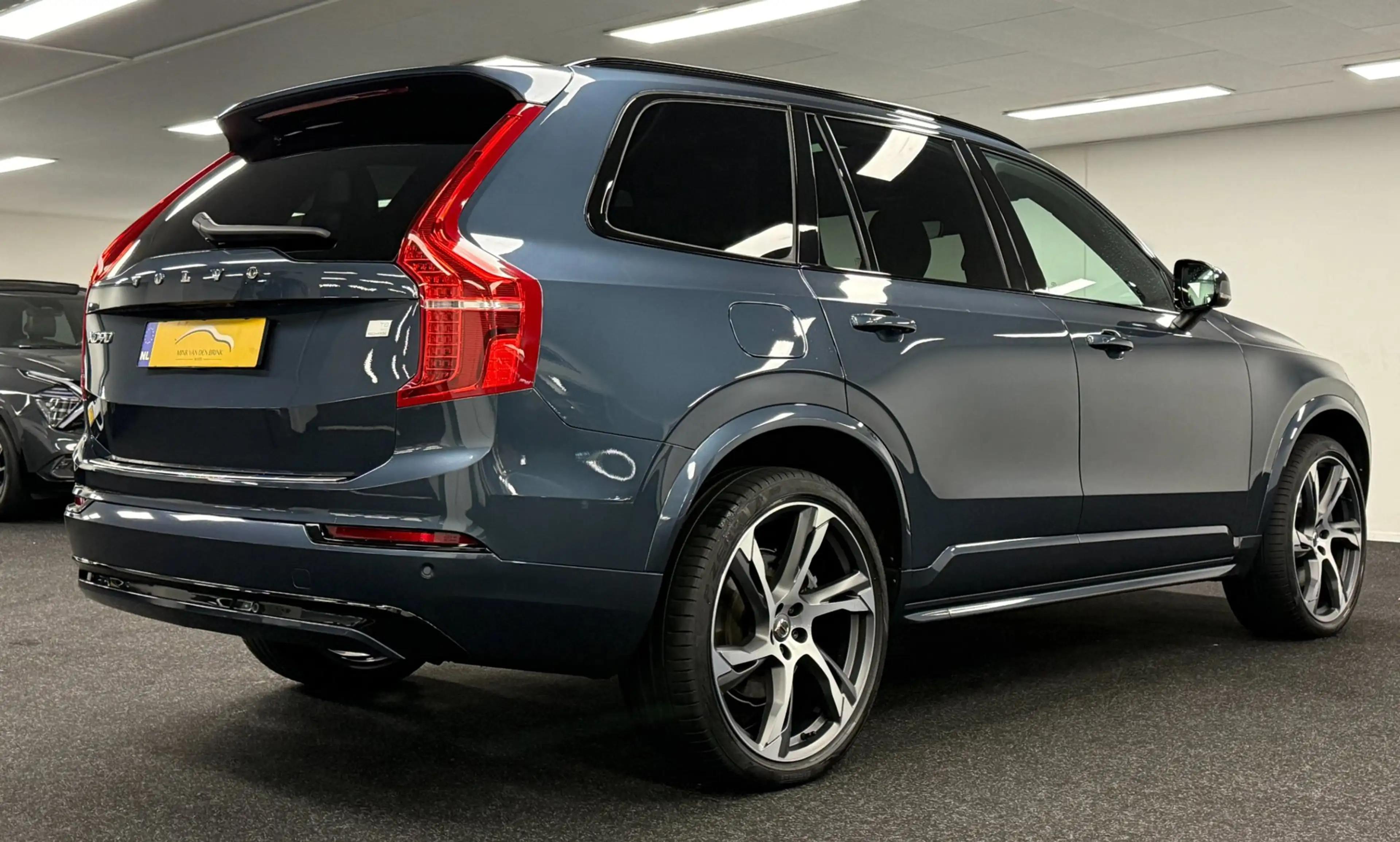 Volvo XC90 2.0 T8 Recharge AWD Plus Dark 455PK*Panodak*7Pers* — photo 11