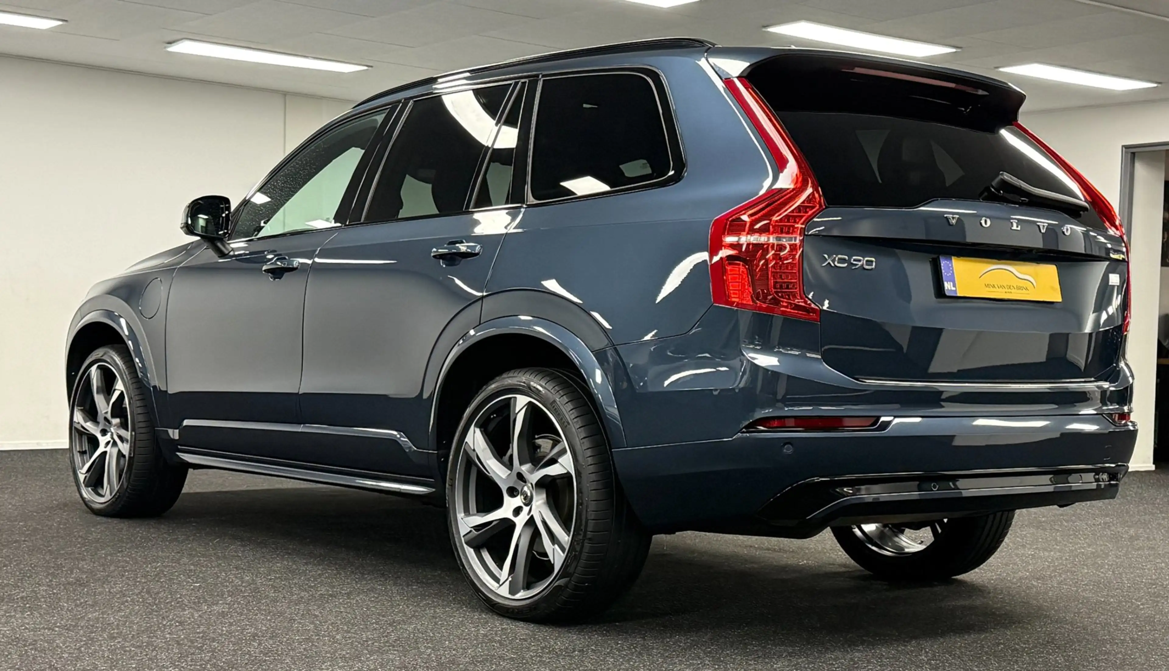 Volvo XC90 2.0 T8 Recharge AWD Plus Dark 455PK*Panodak*7Pers* — photo 8