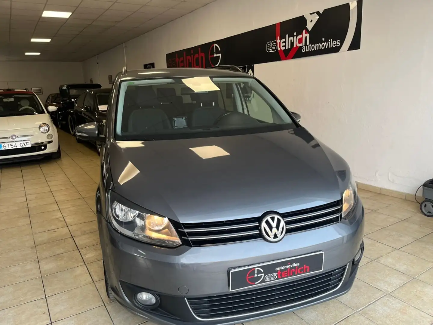 Volkswagen Touran 1.6TDI Advance BMT 105 119CO2 Gris - 2