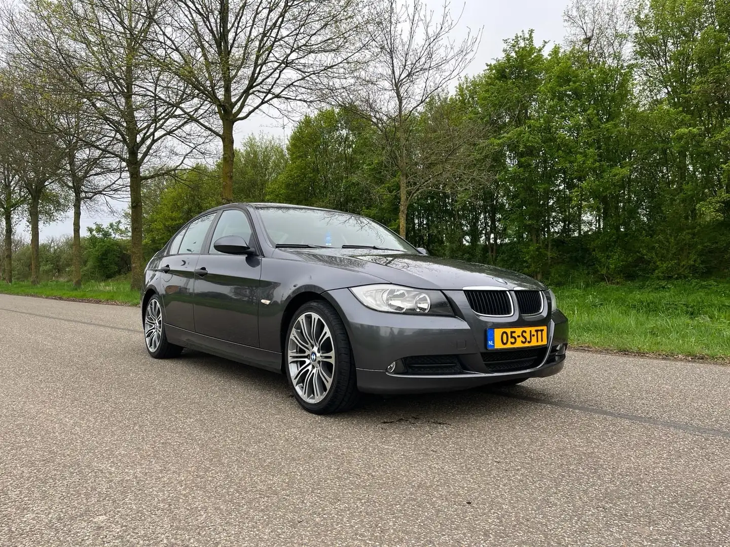 BMW 318 318i Grijs - 2