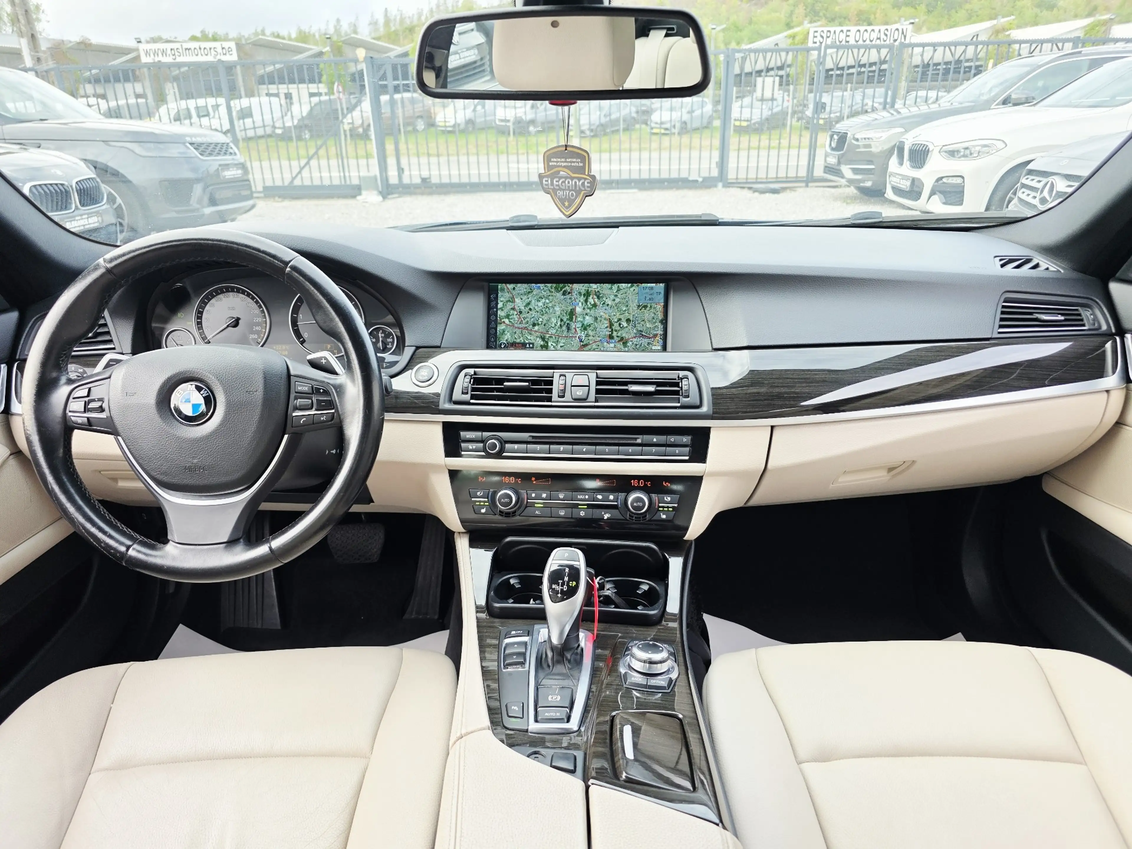 BMW 525 525dAS-Etat showroom — photo 13