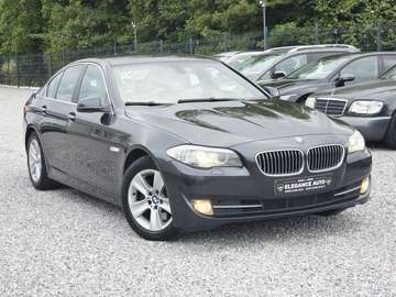 525dAS-Etat showroom