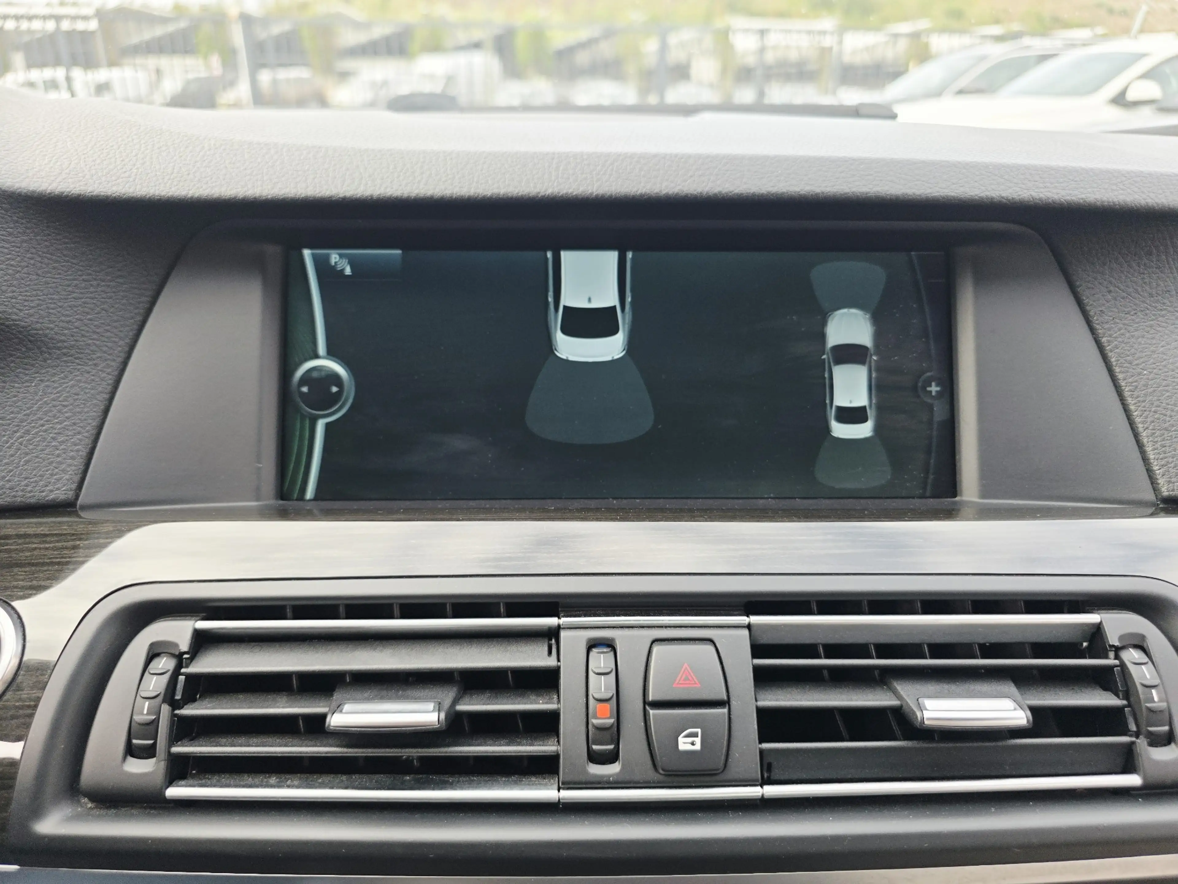 BMW 525 525dAS-Etat showroom — photo 15