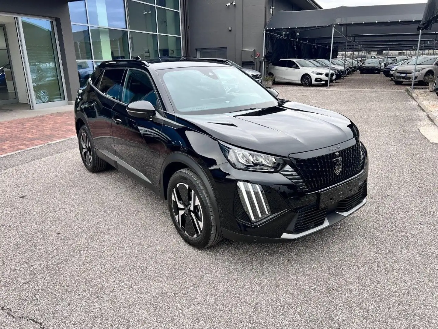 Peugeot 2008 PureTech 100 S&S Allure Nero - 2
