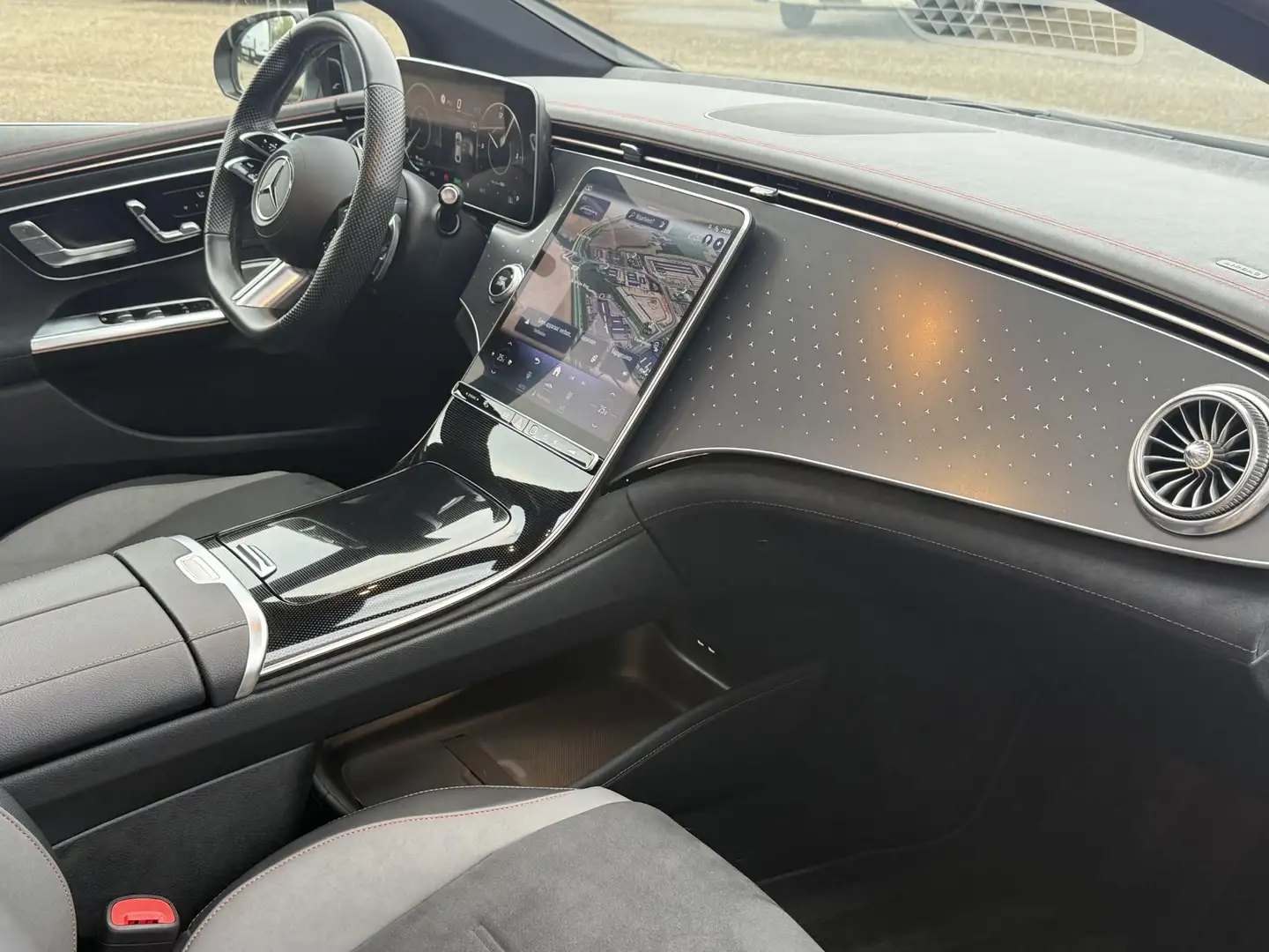 Mercedes-Benz EQE 350 EQE 350+ AMG Line Launch Edition Burmester - pano Noir - 2