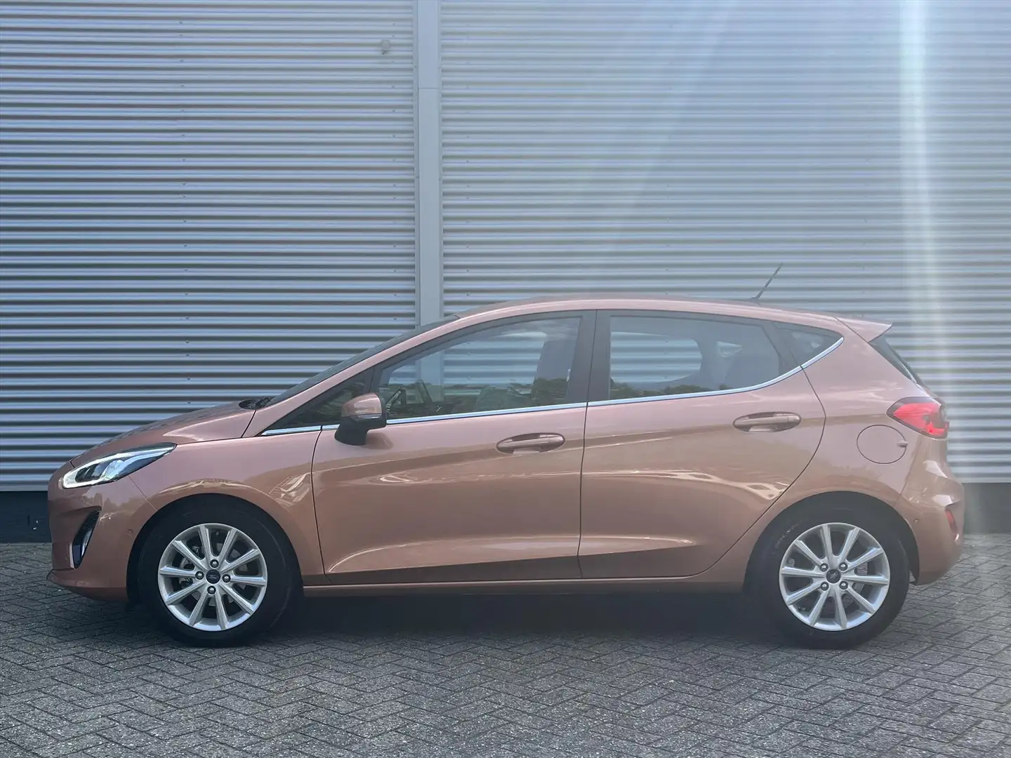 Ford Fiesta 1.0 EcoBoost 100pk 5dr Titanium | B&O | Camera | S Orange - 2