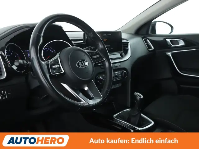 Kia Ceed view 11