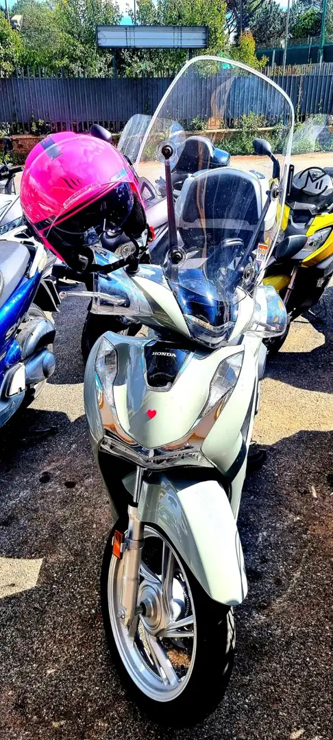 Honda SH 150 Šedá - 2