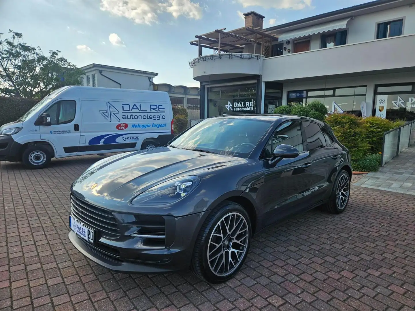 Porsche Macan 2.0 Pacc. Design Grigio - 1