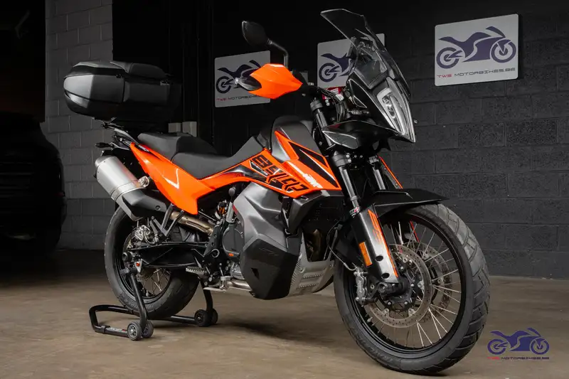 KTM 890 ADVENTURE - foto 2