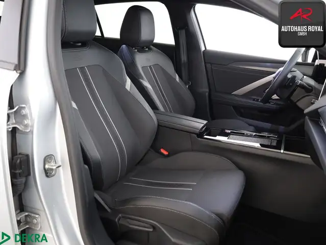 Opel Astra view 12