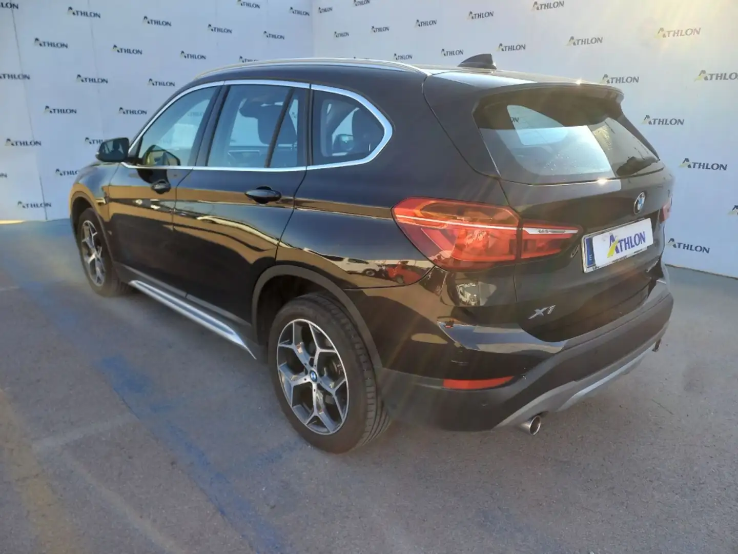 BMW X1 sDrive 20dA Marrón - 2