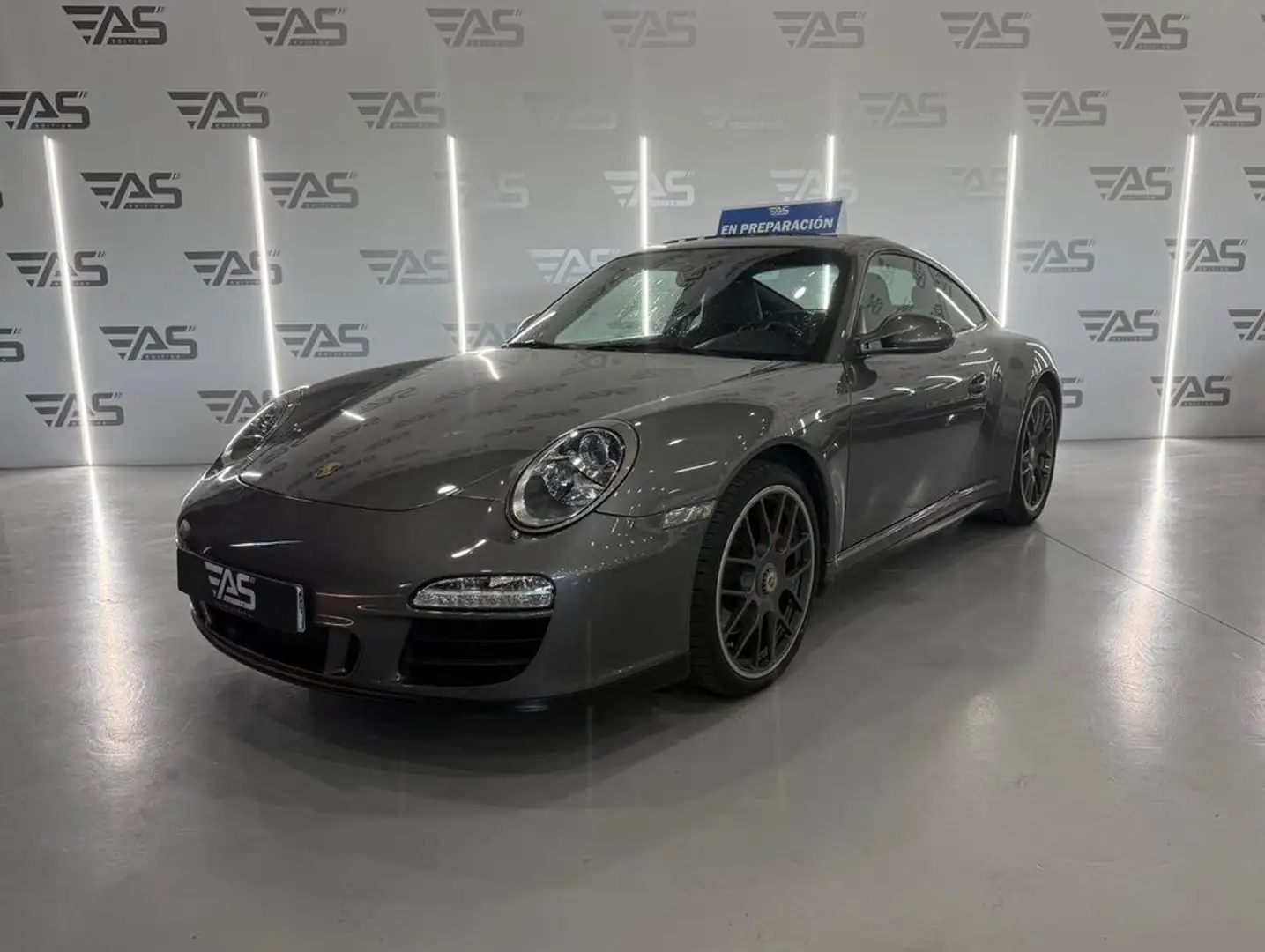 Porsche 911 Carrera 4 GTS Coupé Gris - 1