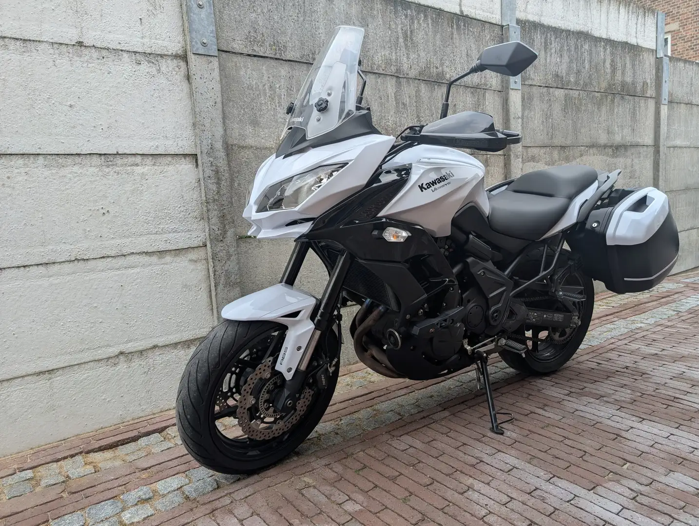 Kawasaki Versys 650 Alb - 2
