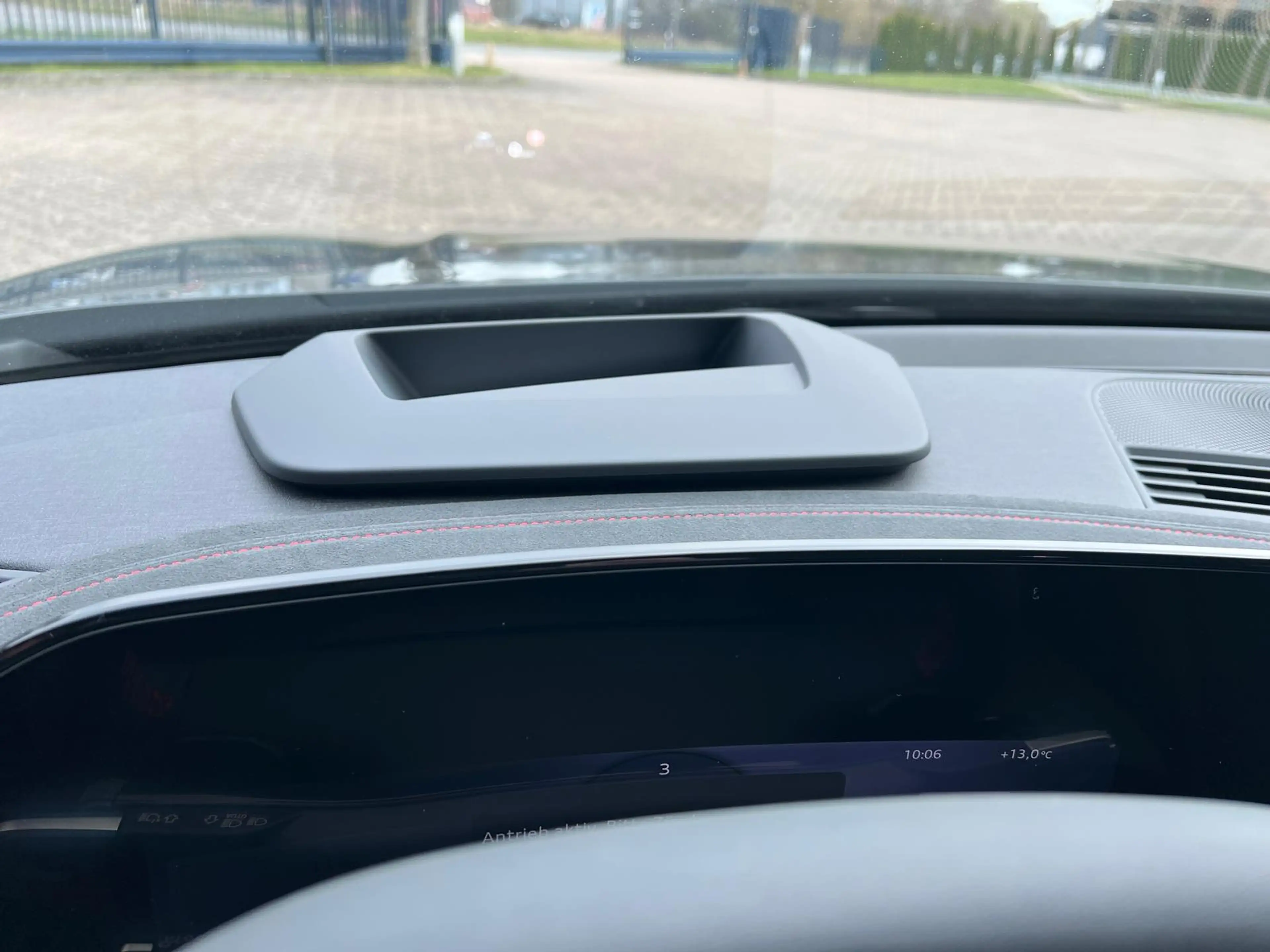 Audi Q3 Sportback SLINE **LP: 80K**/193PS/TECHPRO/20"/PANO — photo 14