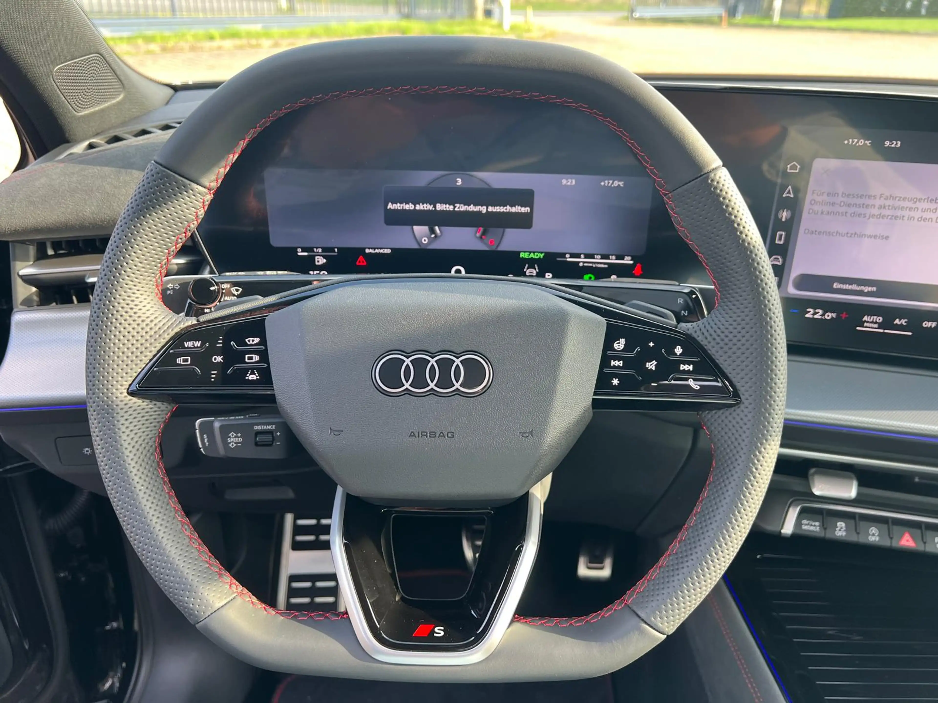 Audi Q3 Sportback SLINE **LP: 80K**/193PS/TECHPRO/20"/PANO — photo 13