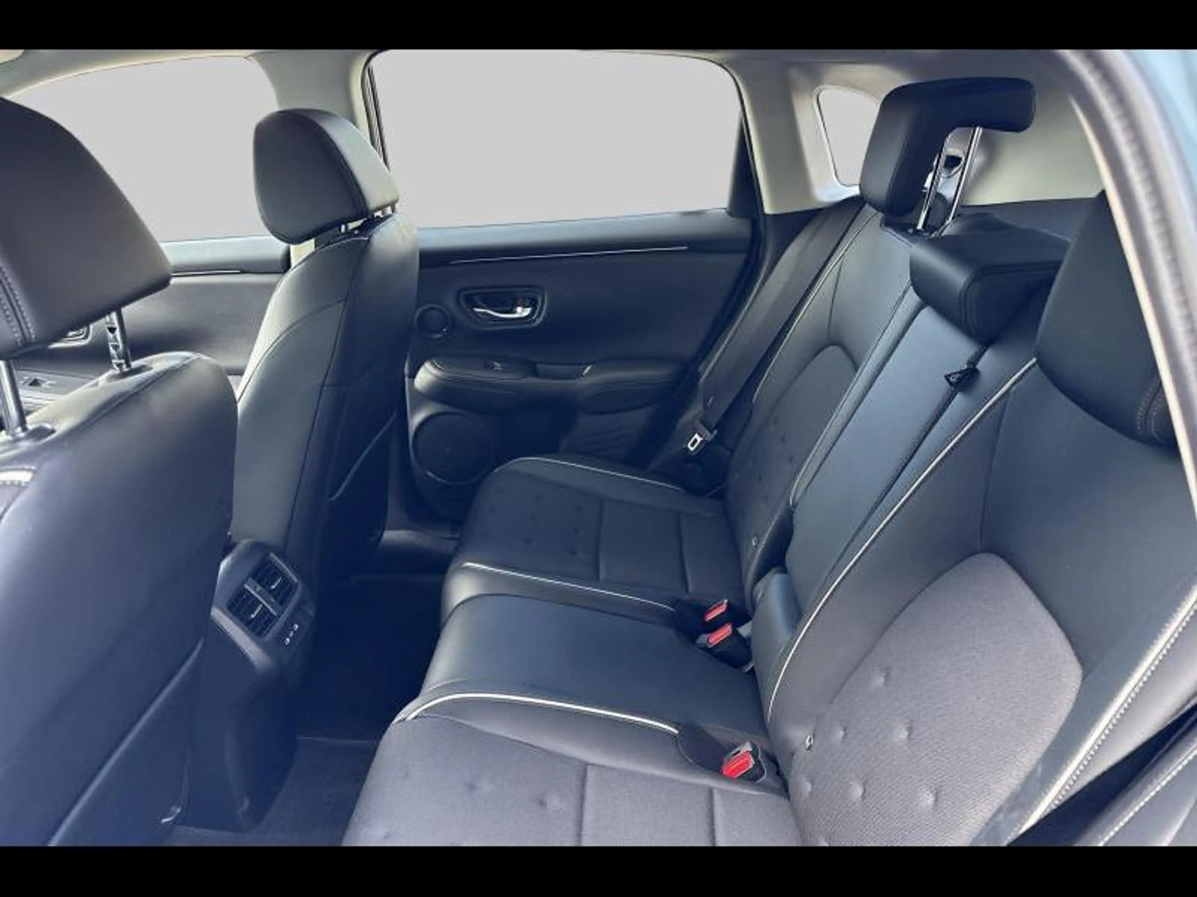 Honda ZR-V Sport HEV Full Hybrid + 8Y Garantie — photo 14