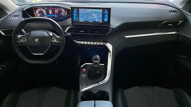 Peugeot 3008 view 9