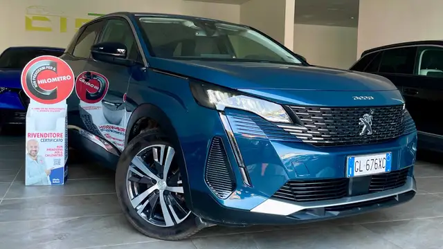 2022 Peugeot 3008 in Blue for sale