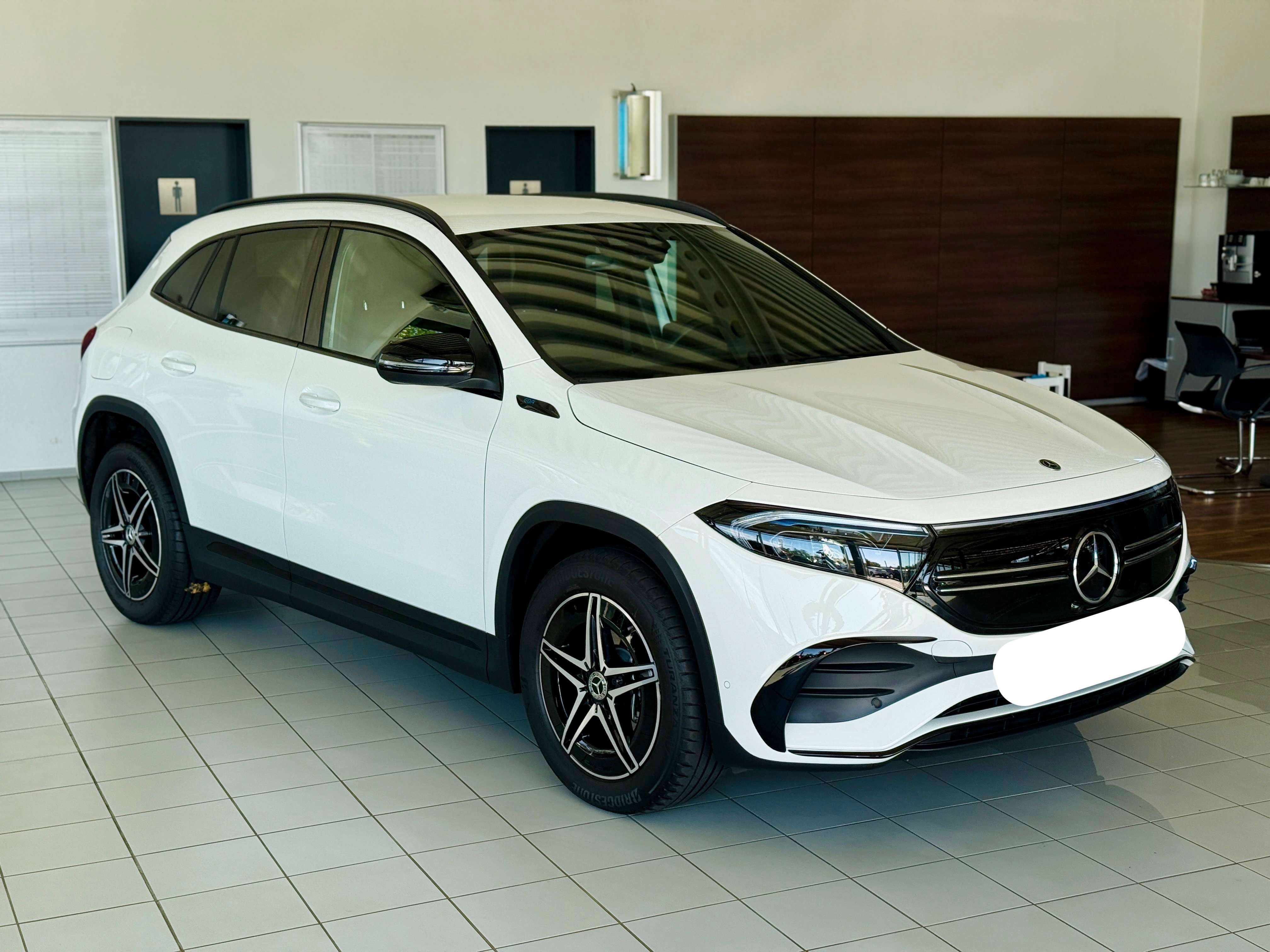 Second hand Mercedes Benz Eqa 