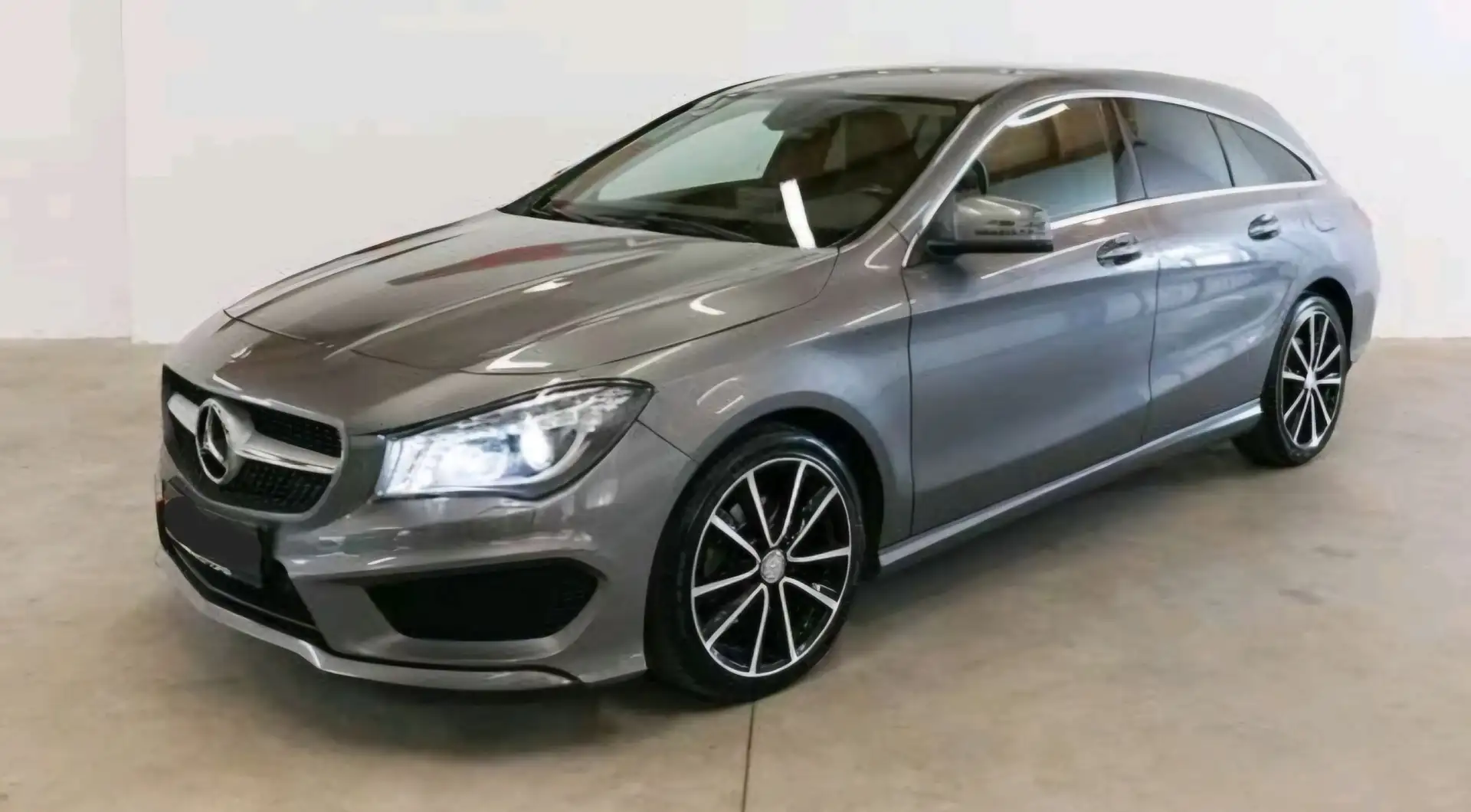 Mercedes-Benz CLA 200 CLA 200 d Shooting Brake Aut. Grau - 1