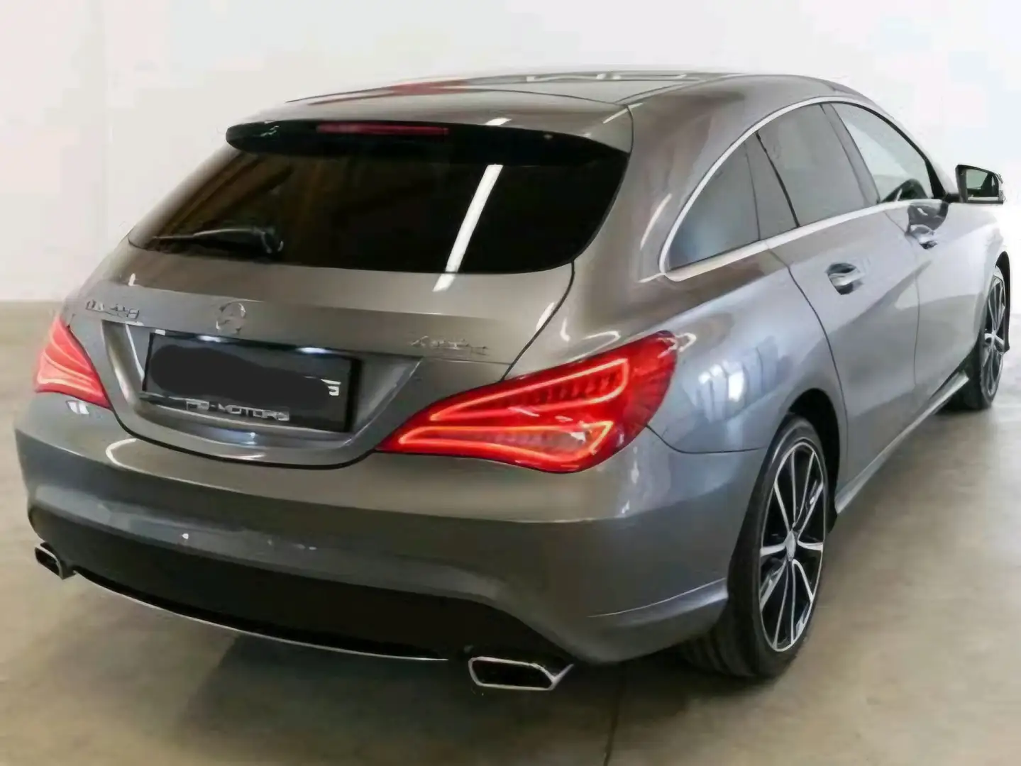 Mercedes-Benz CLA 200 CLA 200 d Shooting Brake Aut. Grau - 2