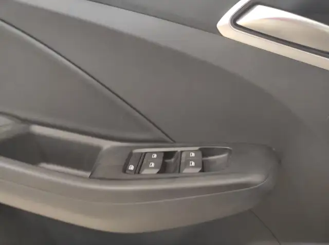 MG MG3 view 11
