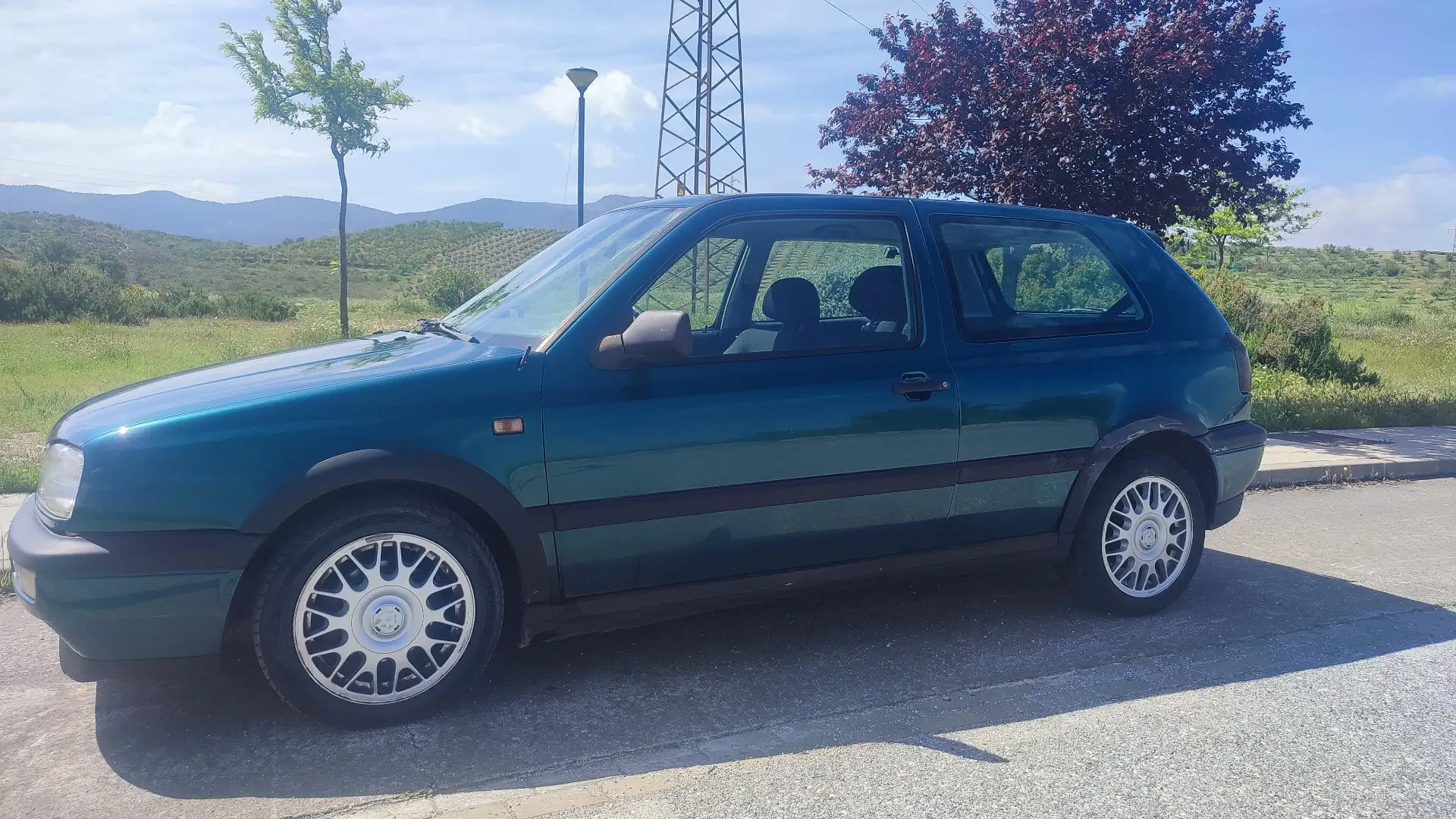 Volkswagen Golf 1.9TDI GL - 1