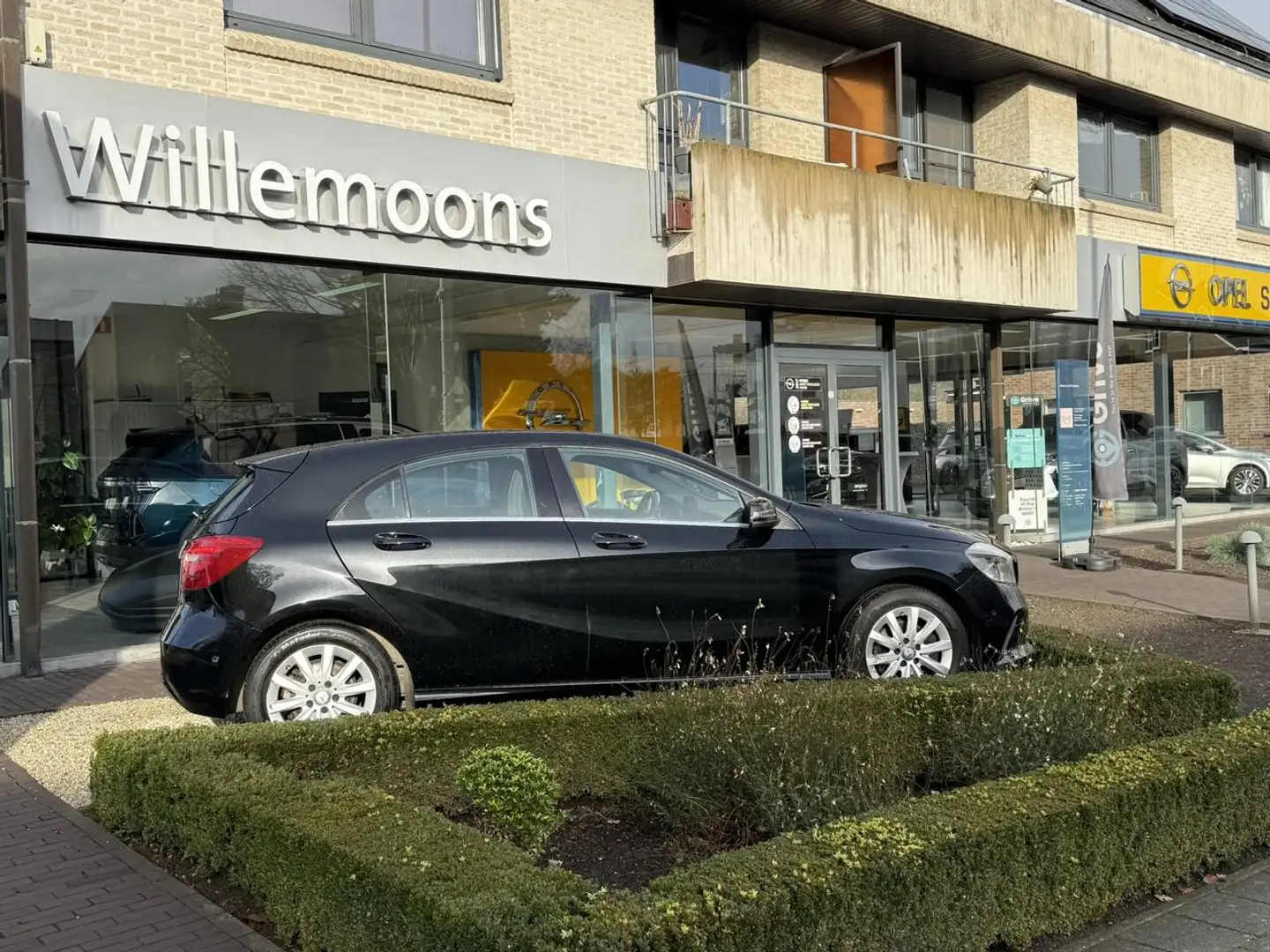 Mercedes-Benz A 180 122PK  "slechts 85,47€ BIV" *Zetelverwarming*Na... Noir - 2