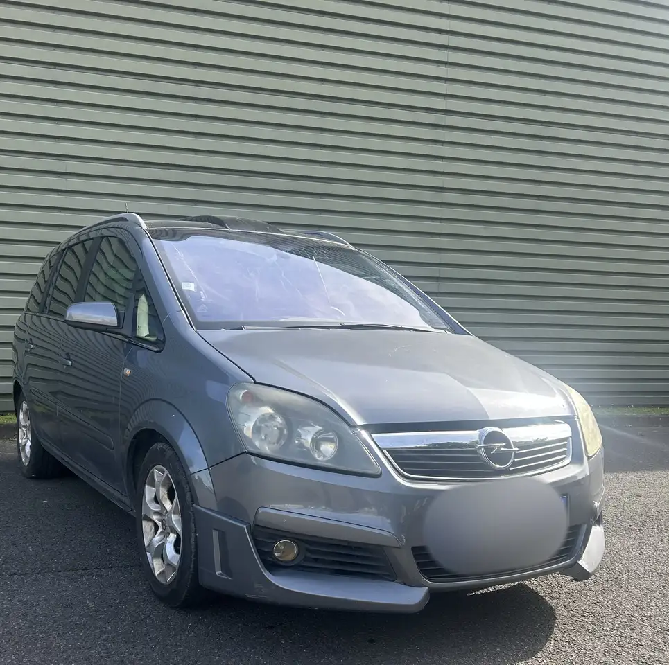 Opel Zafira 1.9 CDTI 150 ch FAP Cosmo