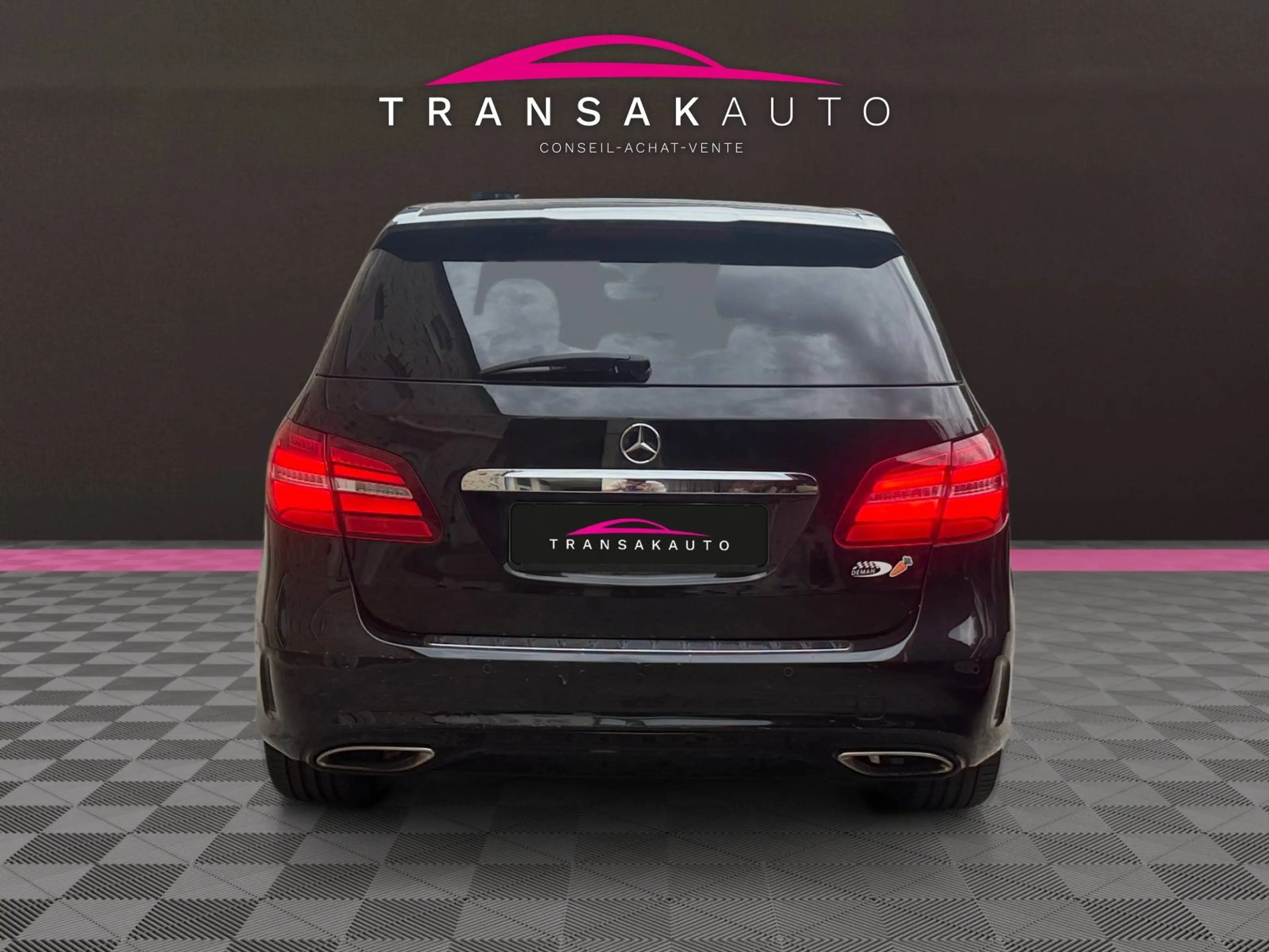 Mercedes-Benz B 180 Amg Line / Toit panoramique / Carnet complet Mercedes / Premier propriétaire / Véhicule belge — photo 4