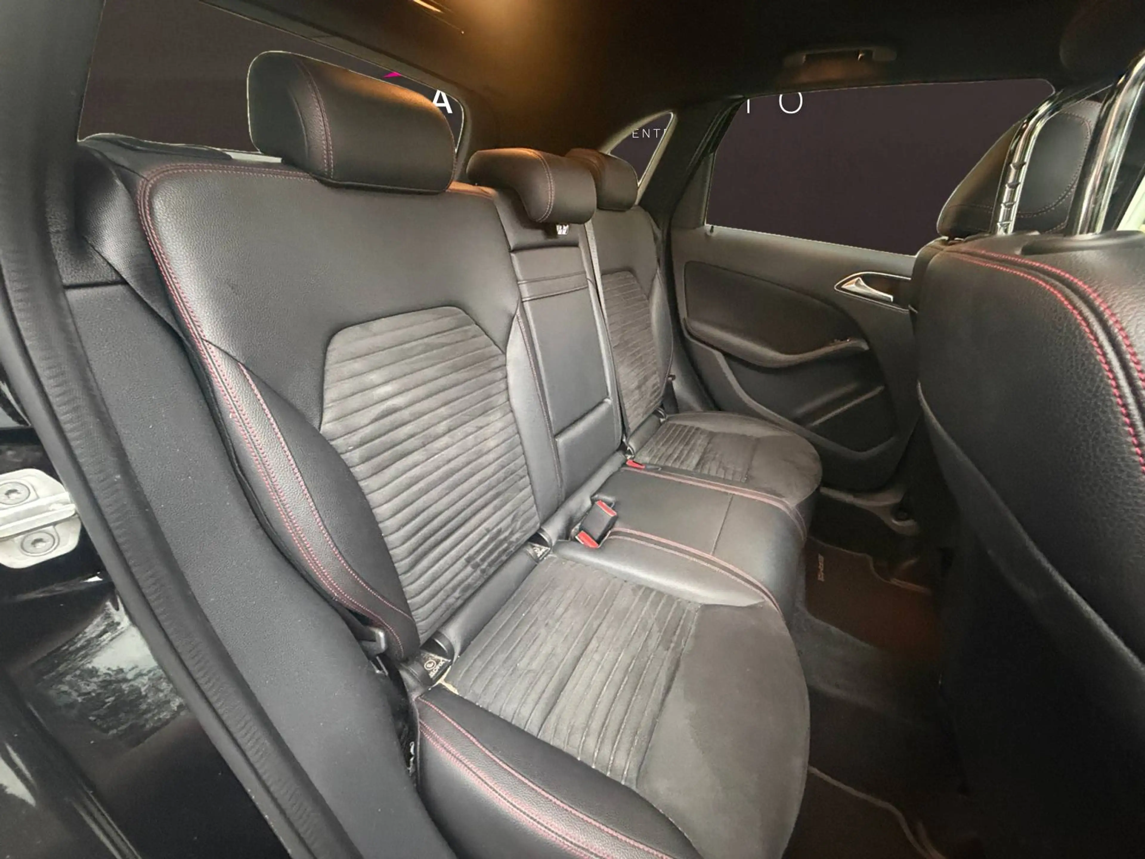 Mercedes-Benz B 180 Amg Line / Toit panoramique / Carnet complet Mercedes / Premier propriétaire / Véhicule belge — photo 12