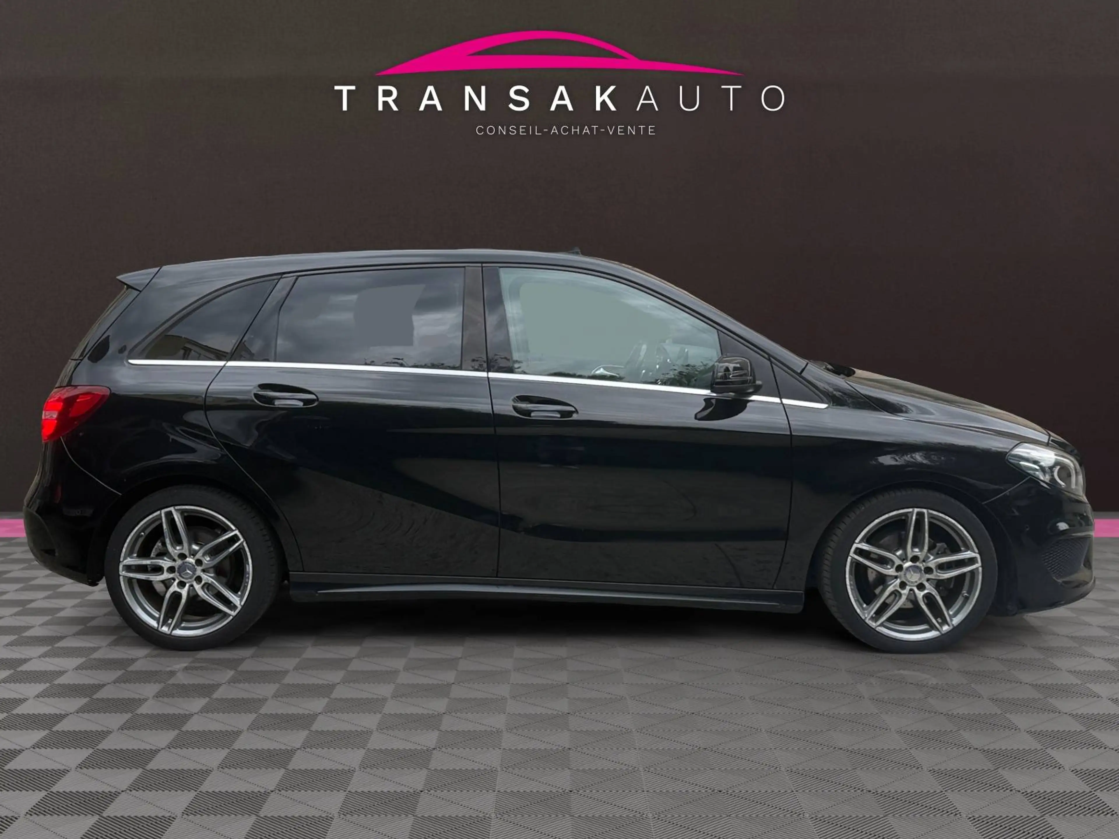 Mercedes-Benz B 180 Amg Line / Toit panoramique / Carnet complet Mercedes / Premier propriétaire / Véhicule belge — photo 6