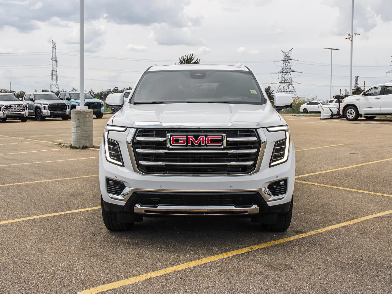 GMC Yukon снимка GMC Yukon