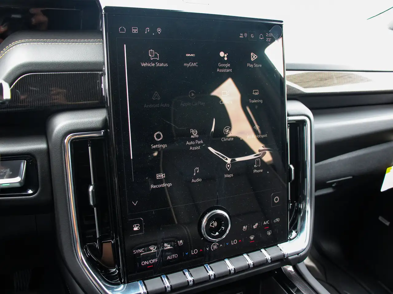 GMC Yukon снимка GMC Yukon