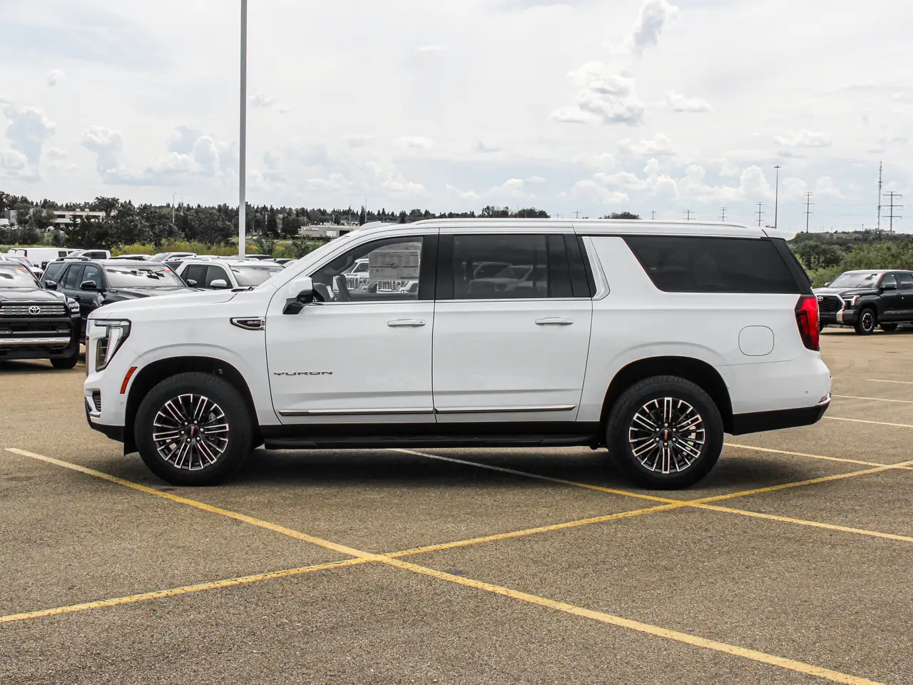 GMC Yukon снимка GMC Yukon