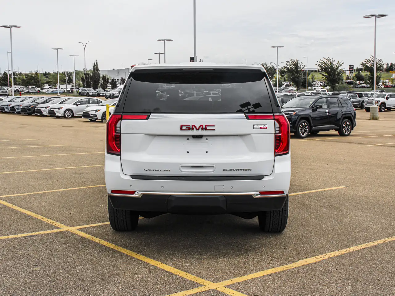 GMC Yukon снимка GMC Yukon