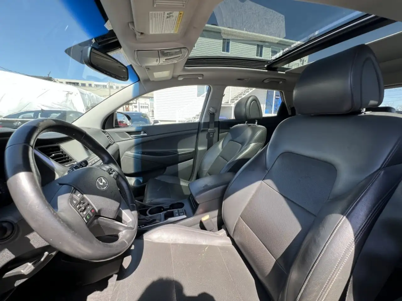 Hyundai TUCSON снимка Hyundai TUCSON