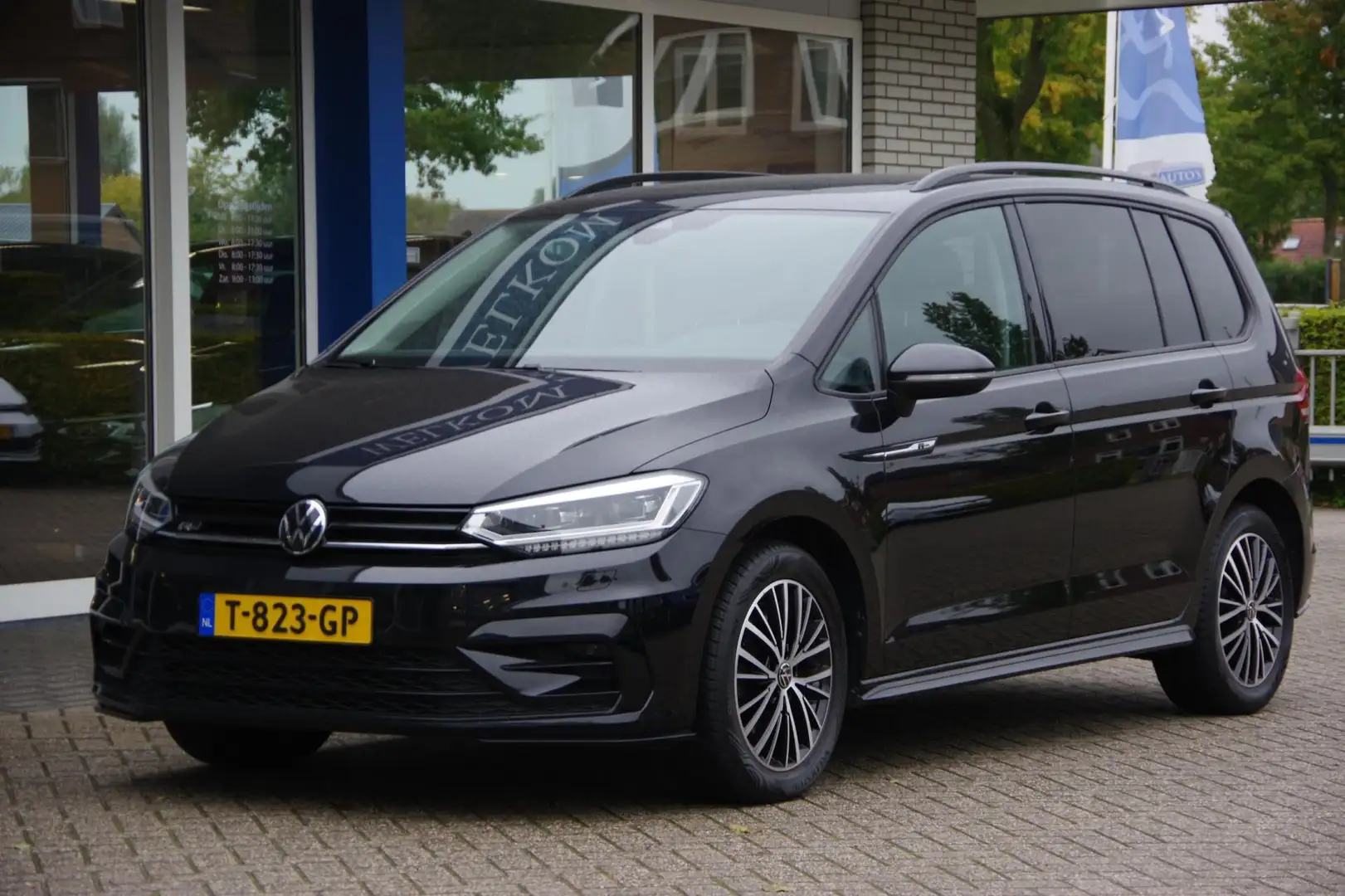 Volkswagen Touran 1.5 TSI R-line 7-persoons Trekhaak Panoramadak Sto Negro - 2
