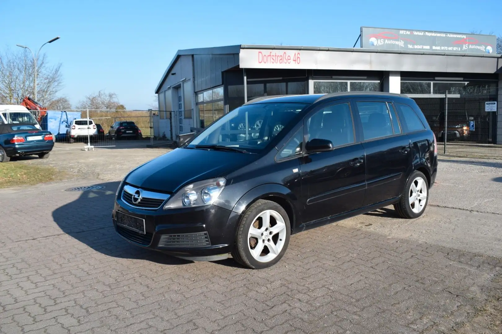 Opel Zafira B Edition Schwarz - 1