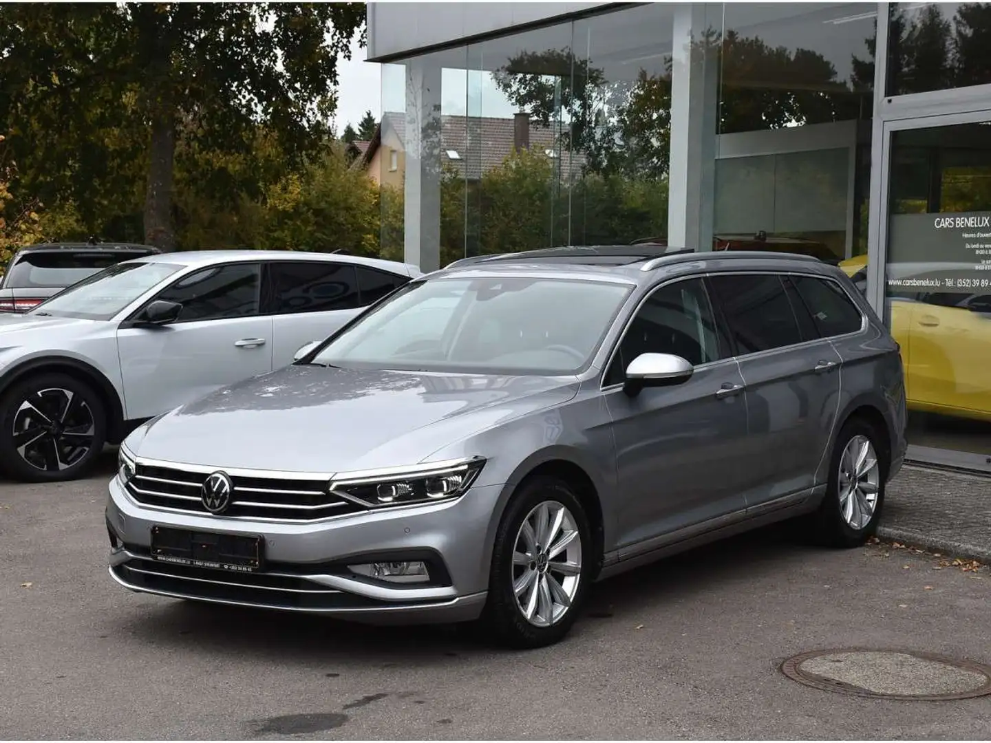 Volkswagen Passat Variant 2.0 TDI Elegance DSG CUIR GPS TO PANO ATT RMQ LANE Zilver - 2