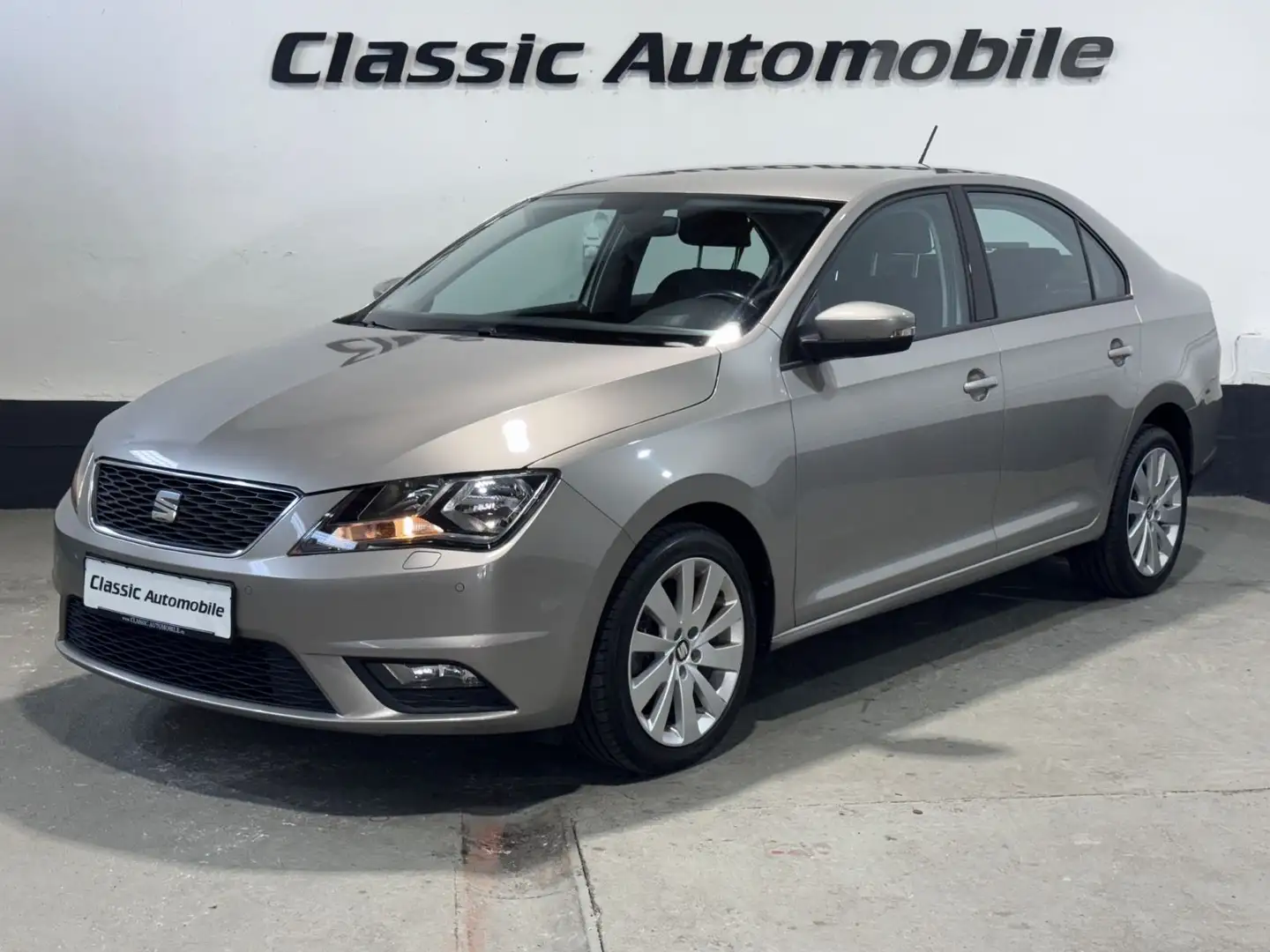 SEAT Toledo Style *Automatik*Sitzheizung*Navi*PDC* Béžová - 1