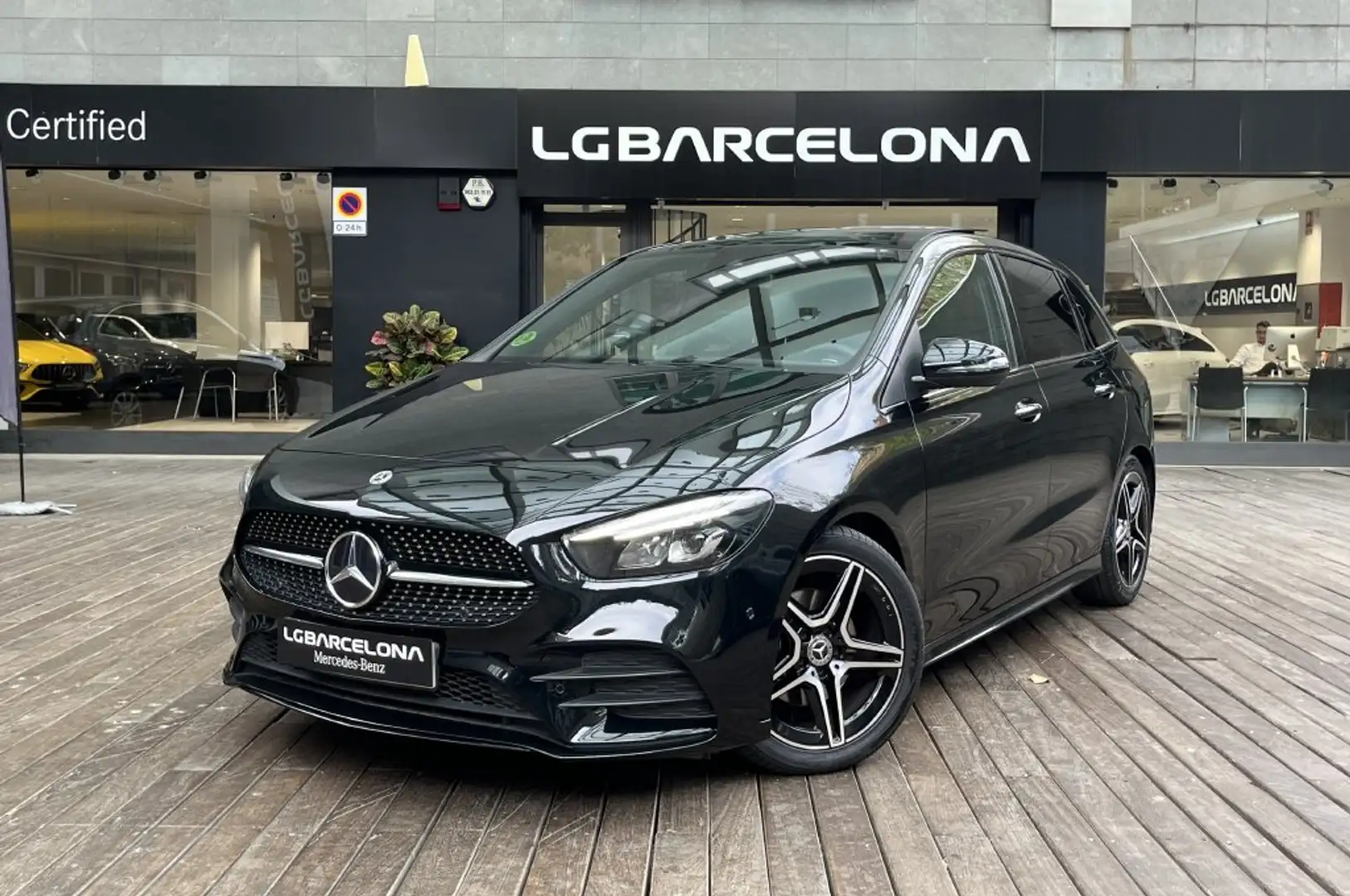 Mercedes-Benz B 180 180d 8G-DCT Negro - 1