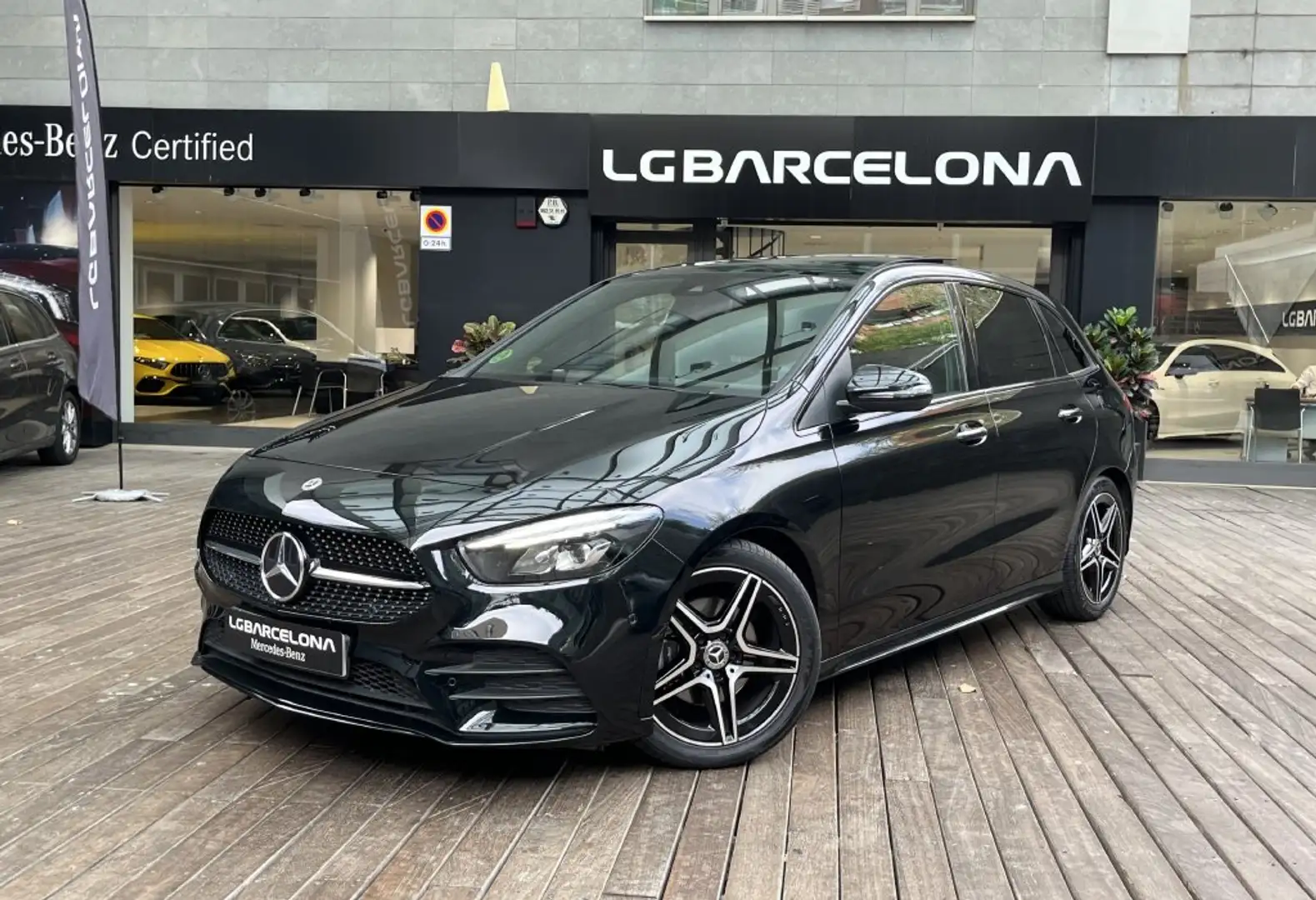 Mercedes-Benz B 180 180d 8G-DCT Negro - 2