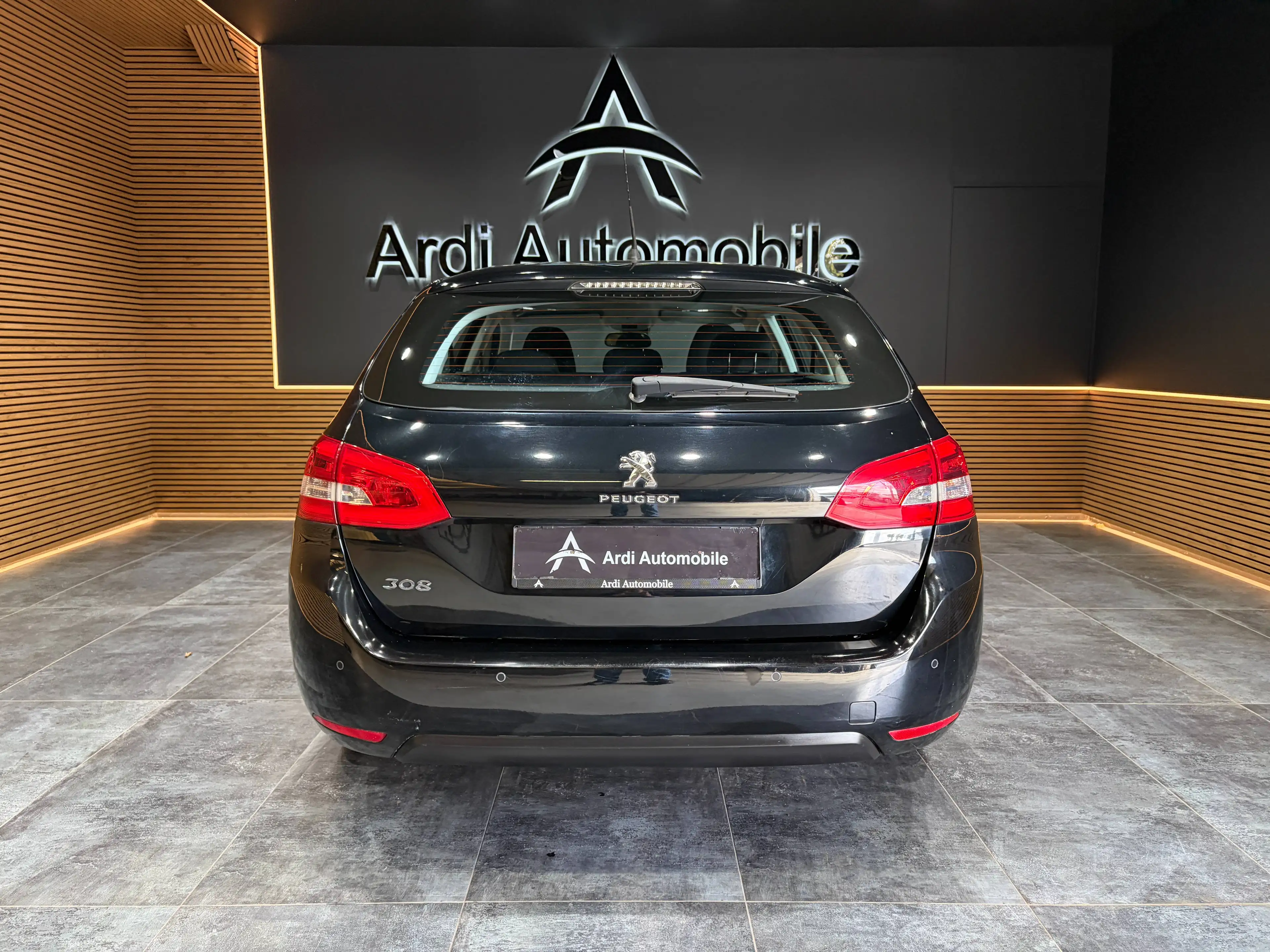 Peugeot 308 1.2i *CRUISE CONTROL*AIRCO*GPS*1ER PROPRIO*GARANTIE* — photo 5