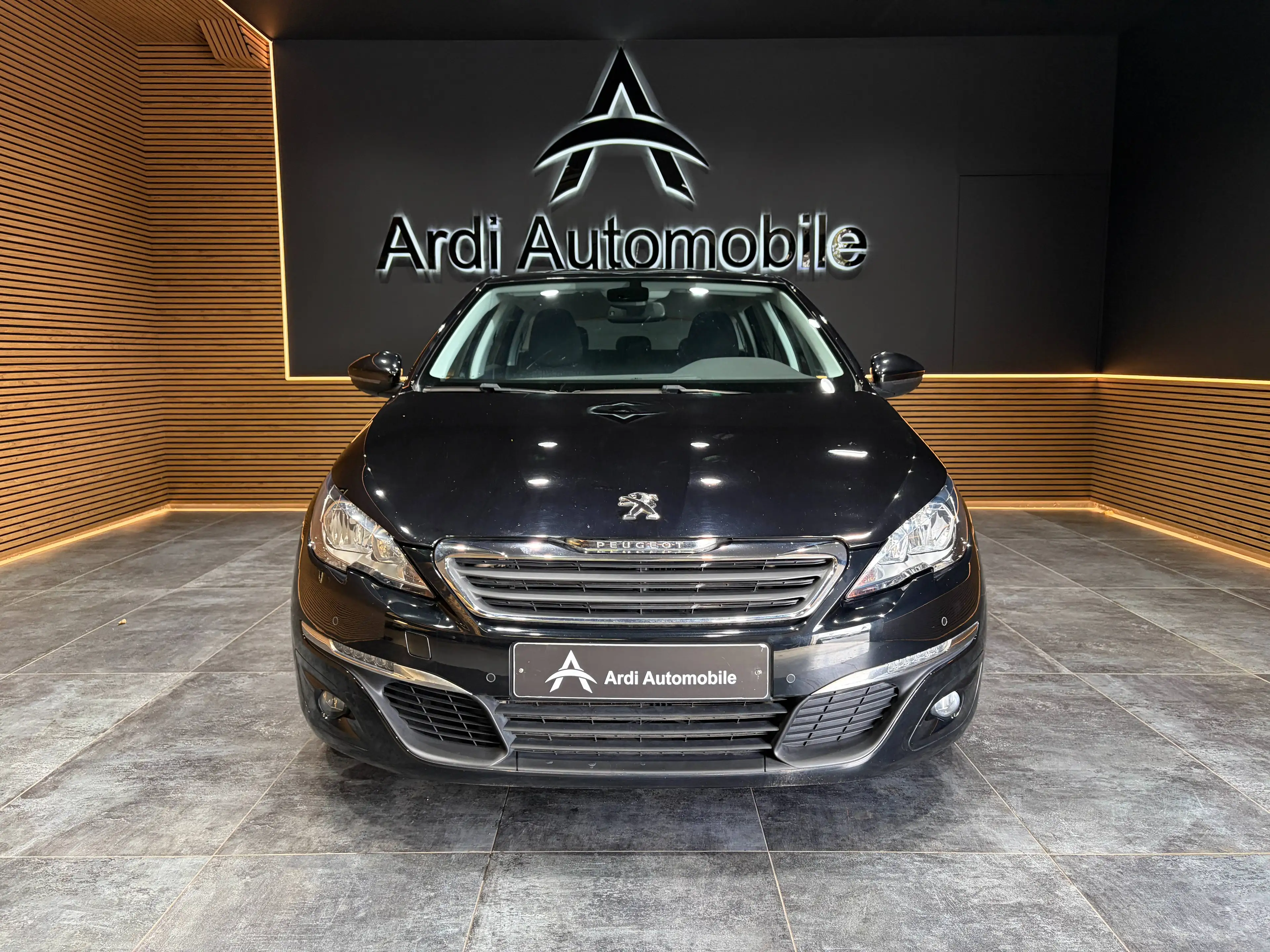 Peugeot 308 1.2i *CRUISE CONTROL*AIRCO*GPS*1ER PROPRIO*GARANTIE* — photo 2