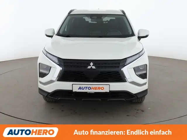 Mitsubishi Eclipse Cross view 9
